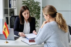 Присяжный перевод документов для ВНЖ цифрового кочевника в Испании: какие документы переводить