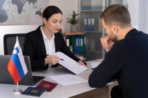 Уставный капитал компании в Словении: минимальная сумма и требования к инвестициям