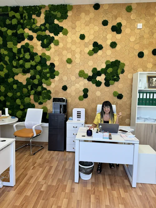 Офис FIRST IMMIGRATION CENTER